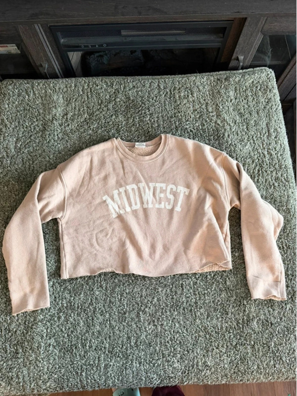 Out Collectives Midwest Pink Cropped Sweatshirt Medium